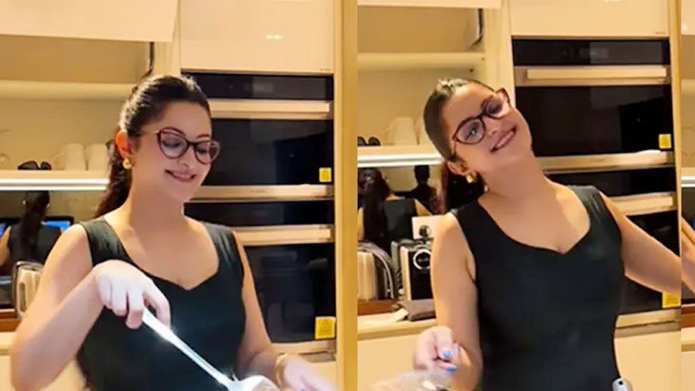 ‘একজন চিংড়ি প্রিয় পরী’